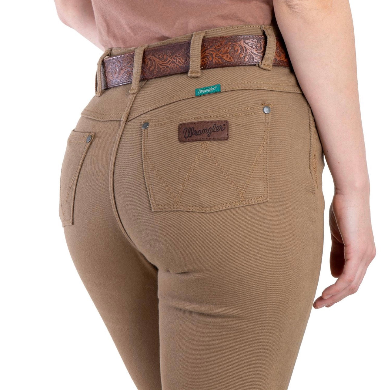 Pantalón Wrangler Tan Flare